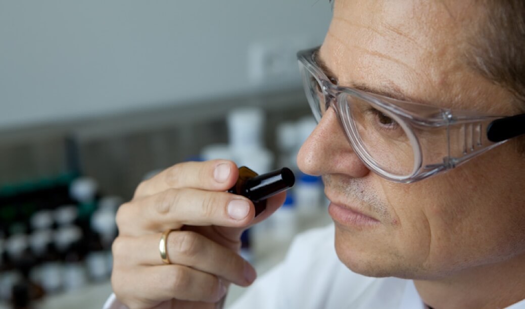 pflanzliche-extrakte-fuer-getraenke-und-lebensmittel_tee-aromen