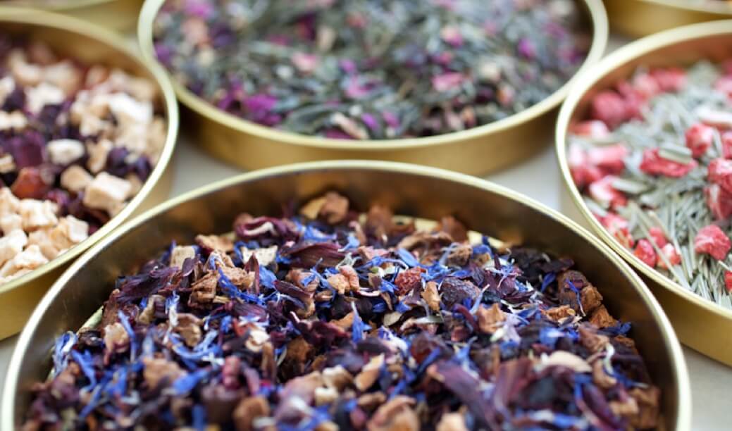 tees_kraeuter-und-fruechtetees